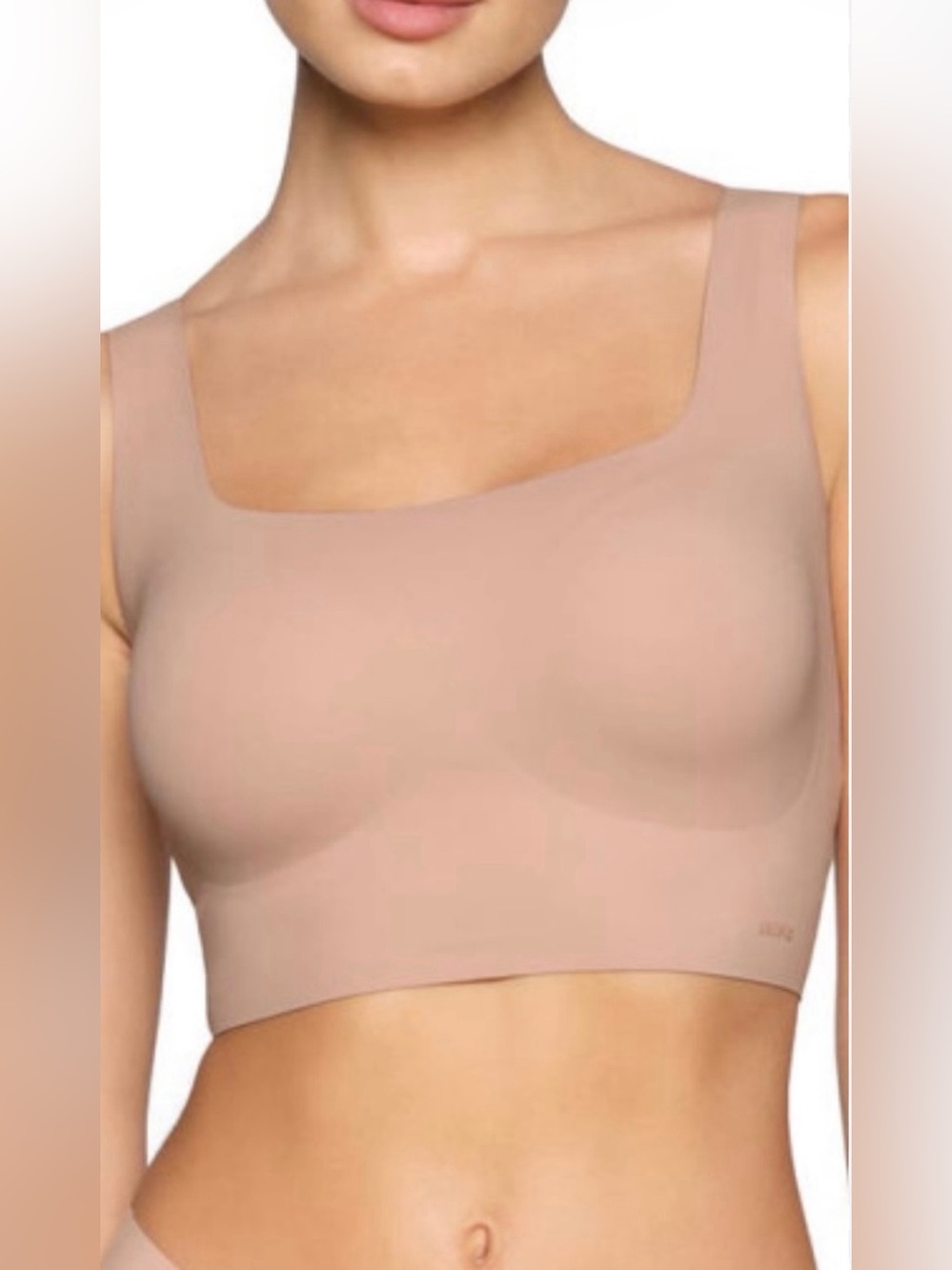 Skims Naked Plunge Tank Bra
